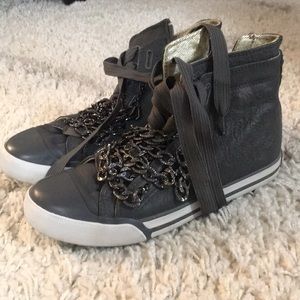 Upper Echelon sneakers with chain lace! Size 7.
